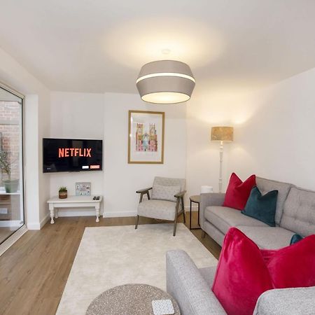 The Willows With Free Parking For 2 Cars Йорк Екстериор снимка